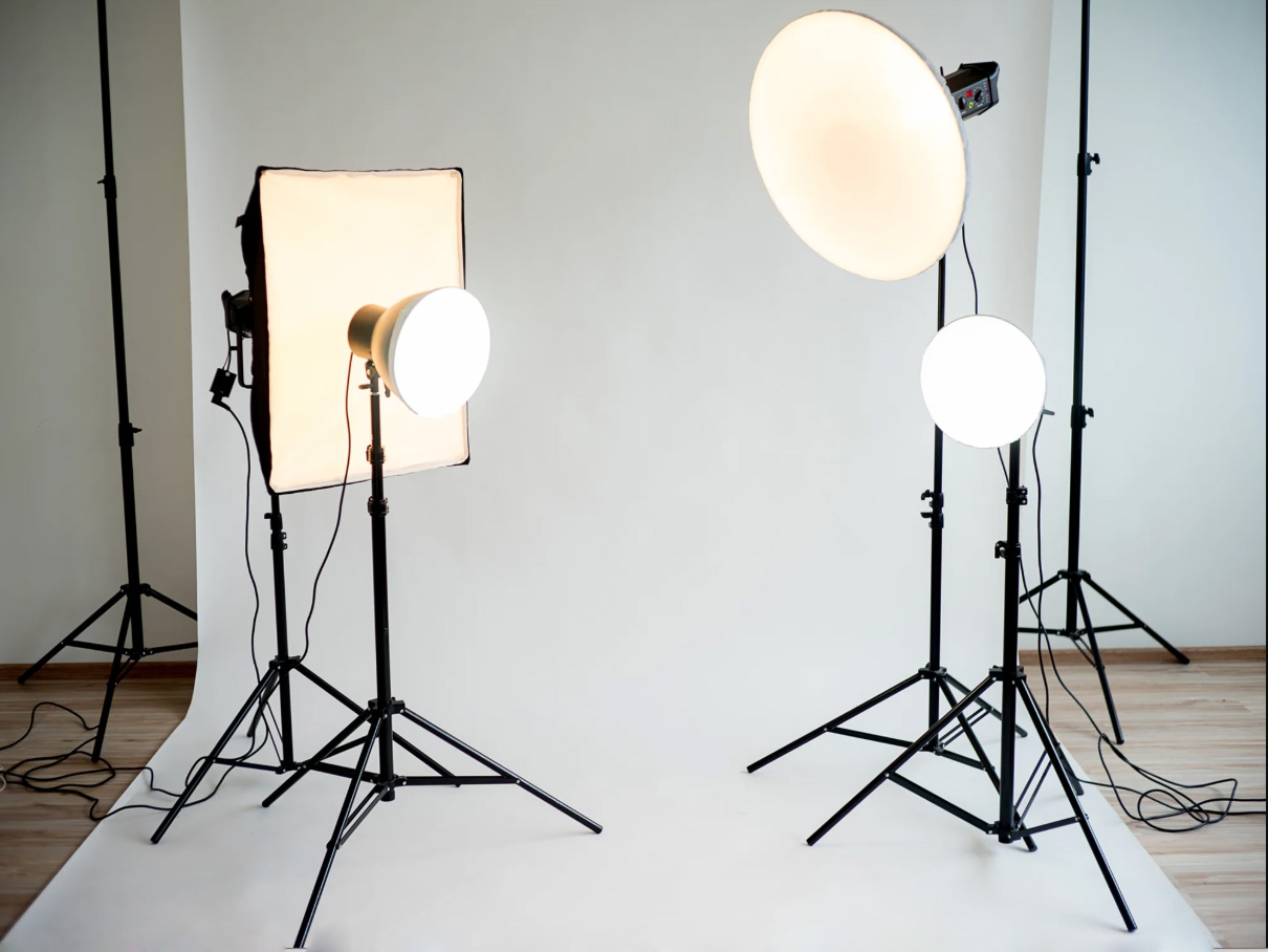 Light-source-or-reflector-GRASIGNER-product-photography-lighting-tips
